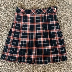 H&M size 2 black, brown, maroon and cream plaid mini skirt
